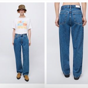 Originals 90's Crop Low Slung in Bleu Mere
RE/DONE size .26 new with tags